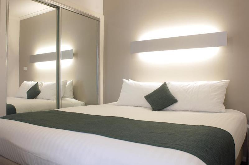 Aparthotel Abode Tuggeranong Canberra Exterior foto